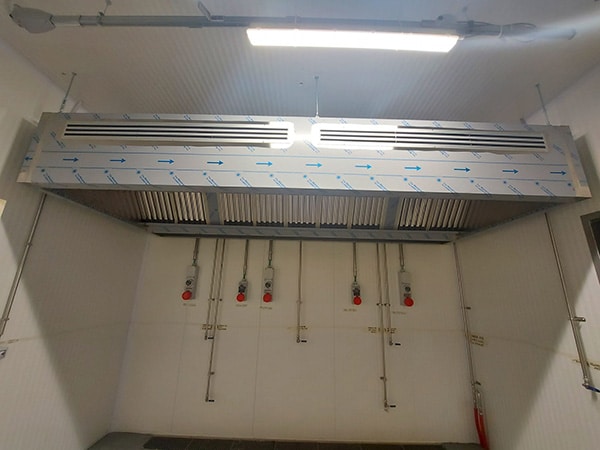 installazione-impianti-aspirazione-cucine-professionali-varese