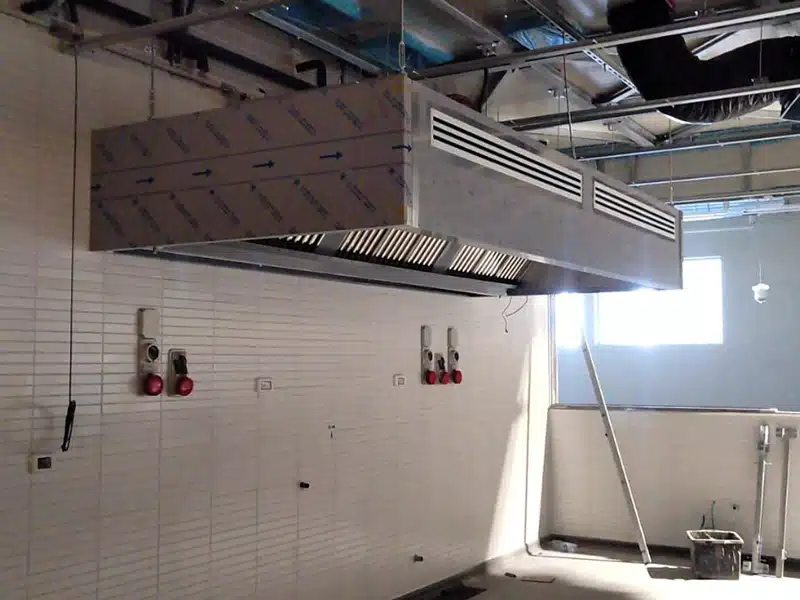 Cappa a compensazione induttiva installata a Como